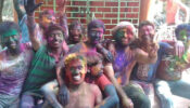Can you guess who is in Arijit Singh’s Holi picture?