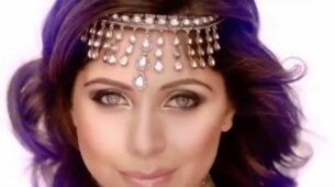 Checkout: Baby Doll Kanika Kapoor’s dance move goes viral