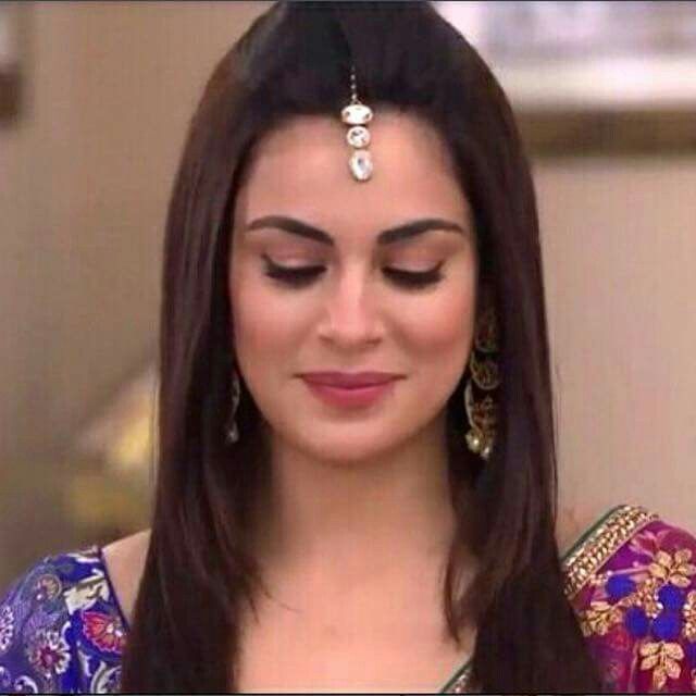 REVEALED! Kundali Bhagya Actress Shraddha Arya’s Workout Routine And Diet Plan - 2