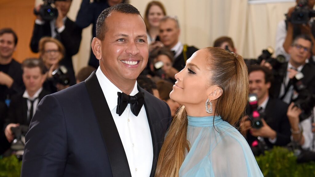 Every Time Jennifer Lopez And Alex Rodriguez Give Major Relationship Goals! - 2