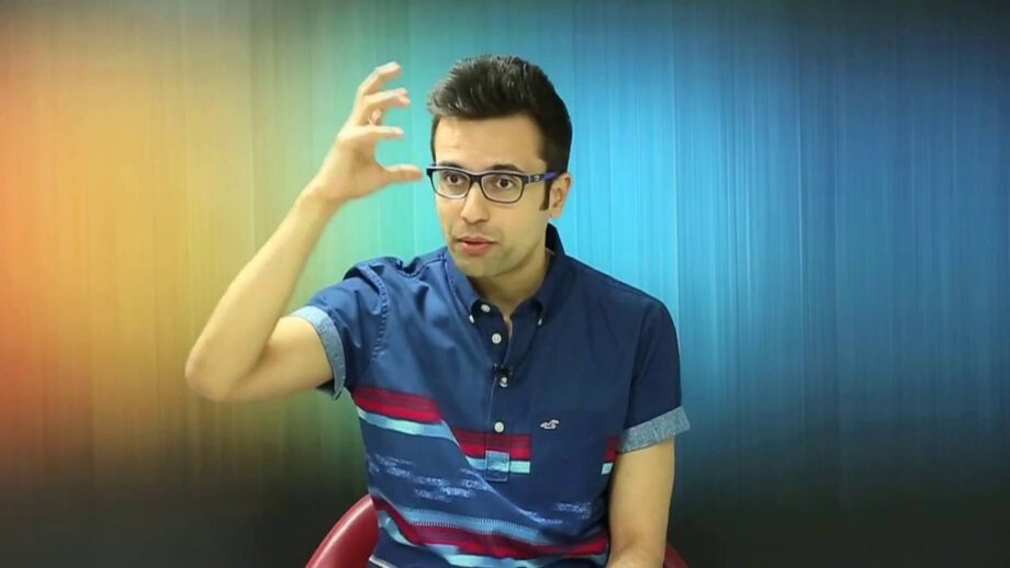 How much does Youtuber Sandeep Maheshwari earn?