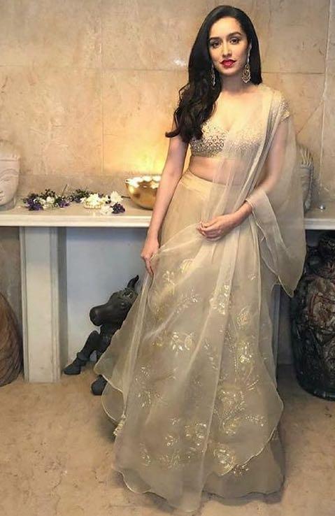 IN PHOTO: Get the ‘PERFECT’ lehenga look like Shraddha Kapoor - 1