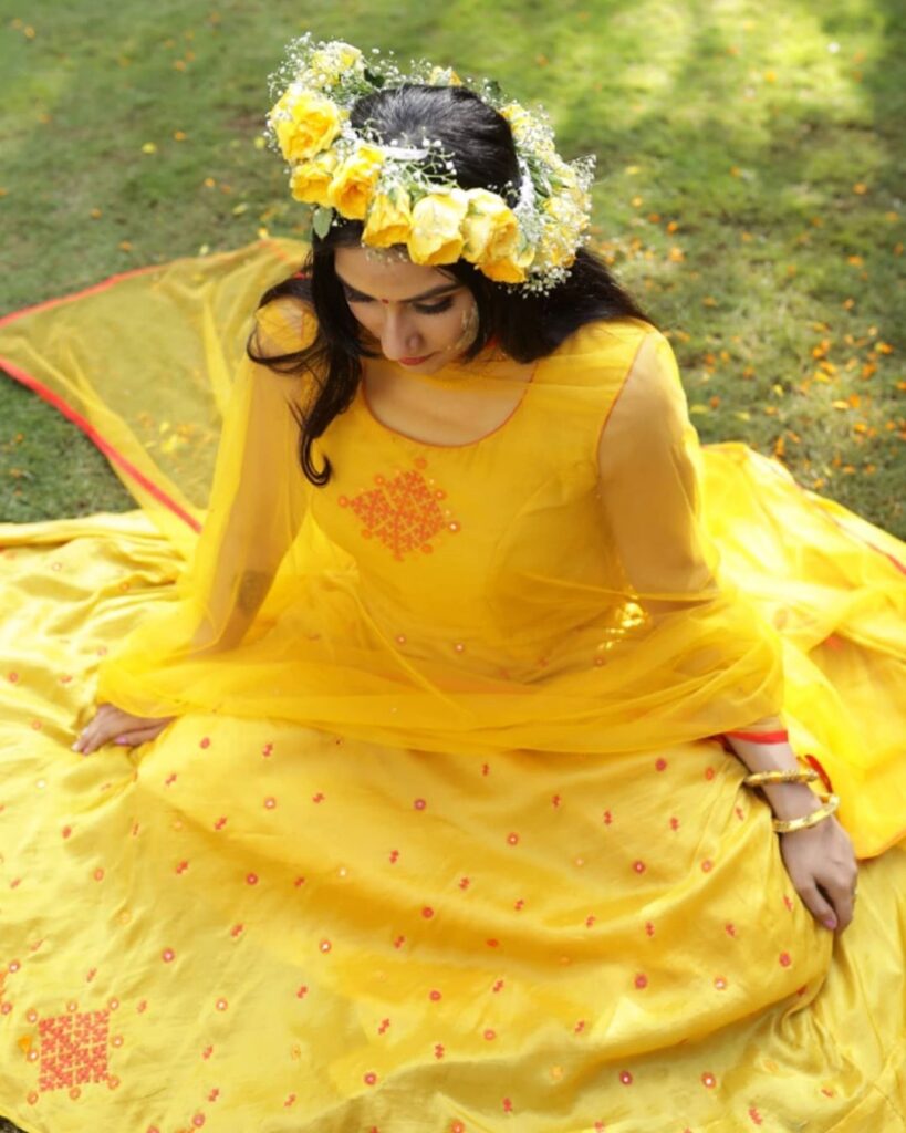 IN PHOTOS: Actor Jayram’s daughter Malvika’s ‘Haldi photoshoot’ pictures are nothing less than divine - 1