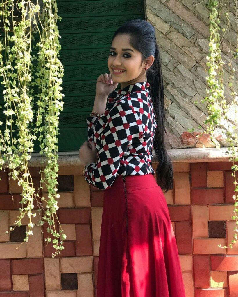 Jannat Zubair Slays In Printed Outfits with an Ethnic Twist, Check out! - 1