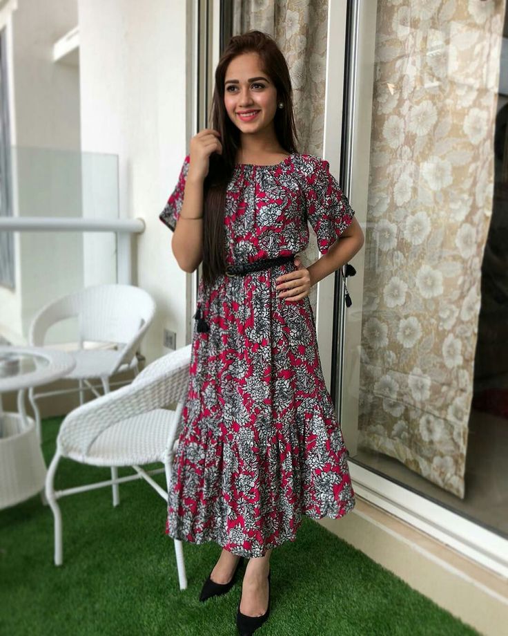 Jannat Zubair Slays In Printed Outfits with an Ethnic Twist, Check out! - 3