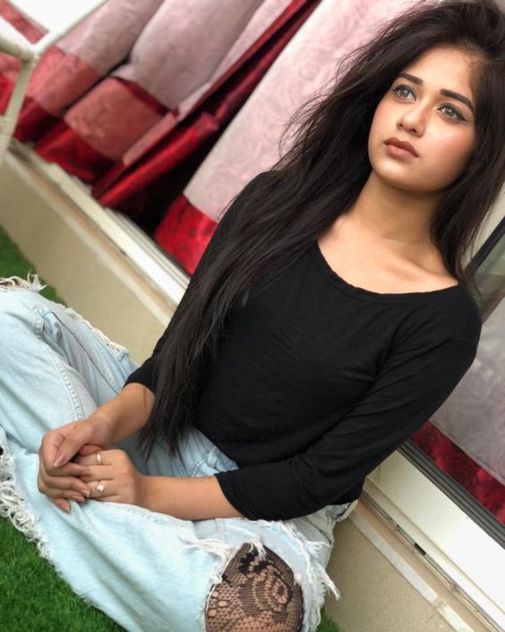 Jannat Zubair’s Tee Collection we would love to buy - 0