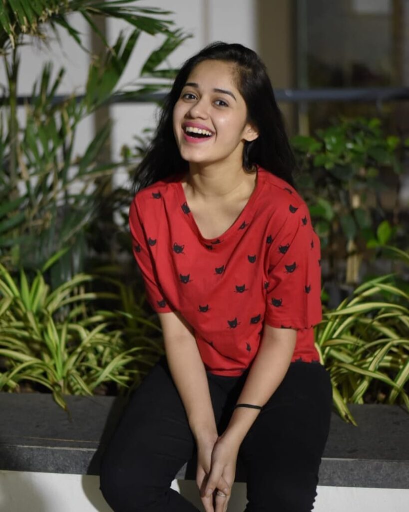 Jannat Zubair’s Tee Collection we would love to buy - 2