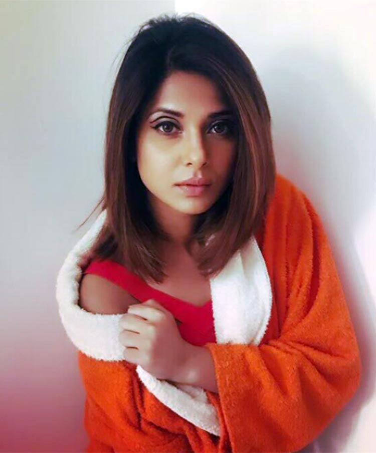 Check Out! Beyhadh Fame Jennifer Winget’s BOLD Pictures - 6