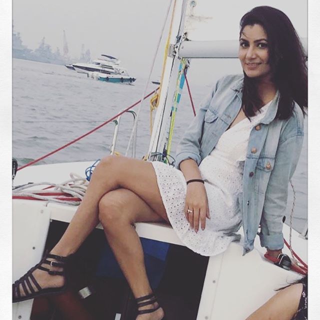 Steal the Girl-Next-Door Vibe From Shivangi Joshi and Sriti Jha’s Casual Style! - 5