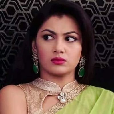 Pragya Aka Sriti Jha’s Major Transformation From Kumkum Bhagya - 1