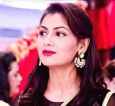 Pragya Aka Sriti Jha’s Major Transformation From Kumkum Bhagya - 3