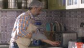 Mere Dad Ki Dulhan: Varun Badola bakes cookies for the entire crew 