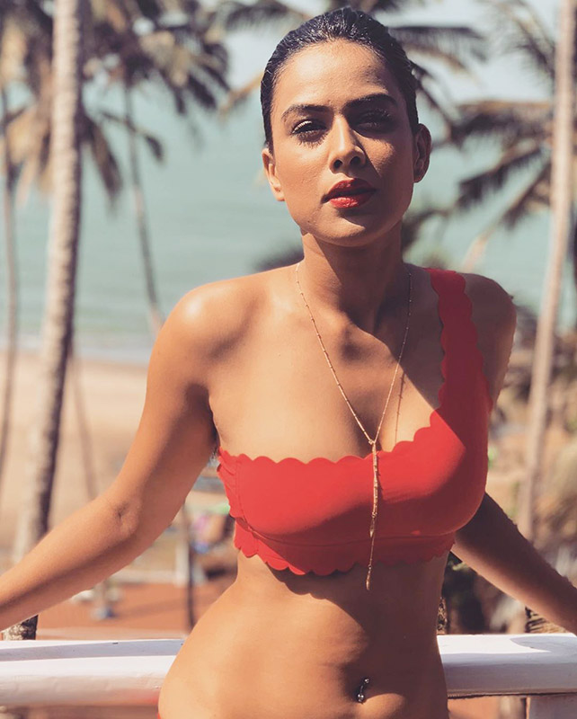 Naagin 4’s Nia Sharma’s HOT Red Bikini Avatar - 3