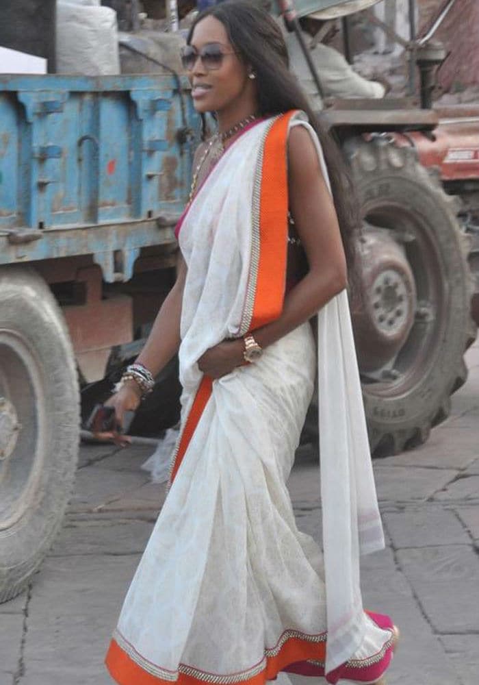 Naomi Campbell Looks Drop Dead Gorgeous In Saree - 2