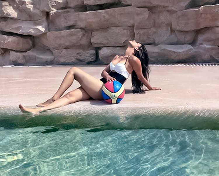 Nia Sharma Is A Desi Bikini Babe - 4