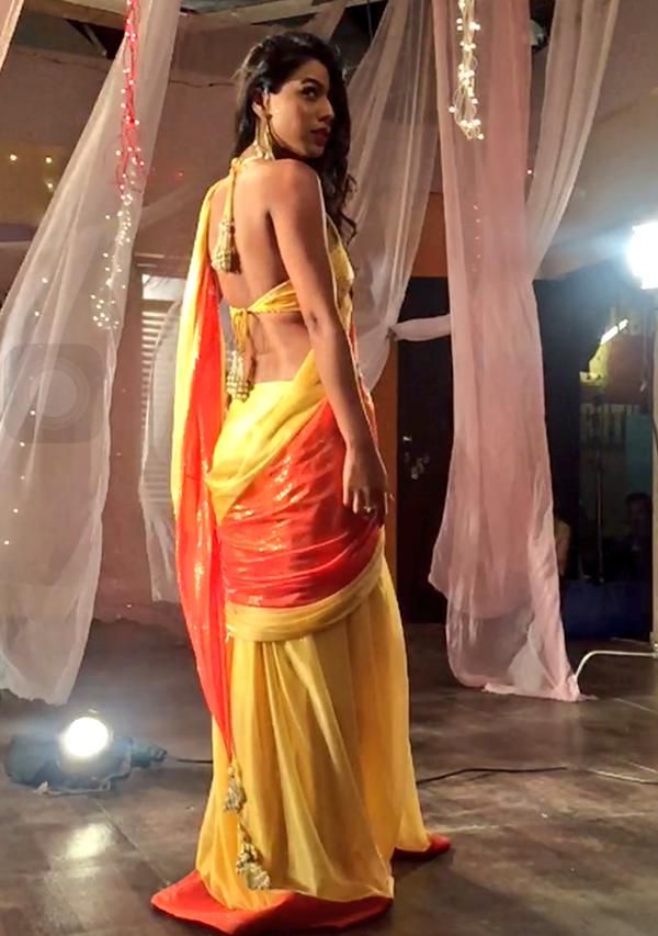 Nia Sharma’s Designer Saree Look: Yay Or Nay? - 1