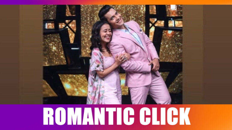 Nostalgia: Neha Kakkar-Aditya Narayan ROMANTIC click for fans