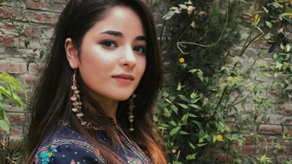 OMG Zaira Wasim’s killer looks - 0