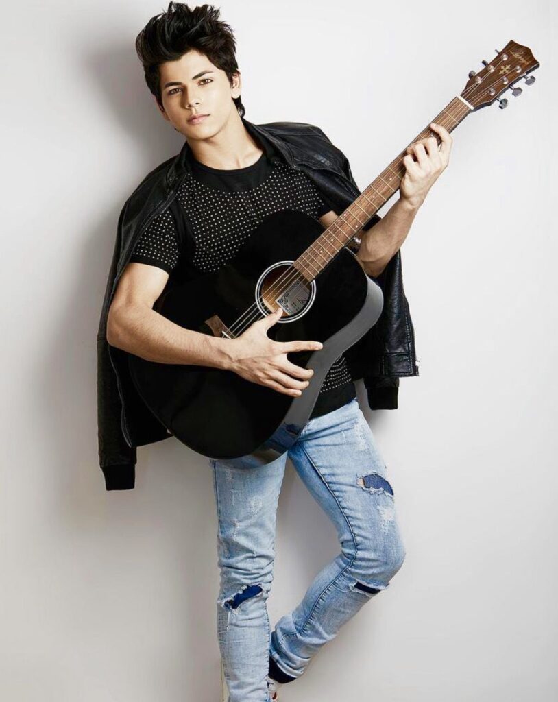 Siddharth Nigam In Denim Looks: HOT or NOT? - 4