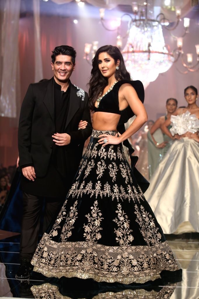 Stressed, but well dressed: Check out photos of Aishwarya Rai Bachchan, Katrina Kaif, Disha Patani, Priyanka Chopra Jonas in Manish Malhotra outfits - 1