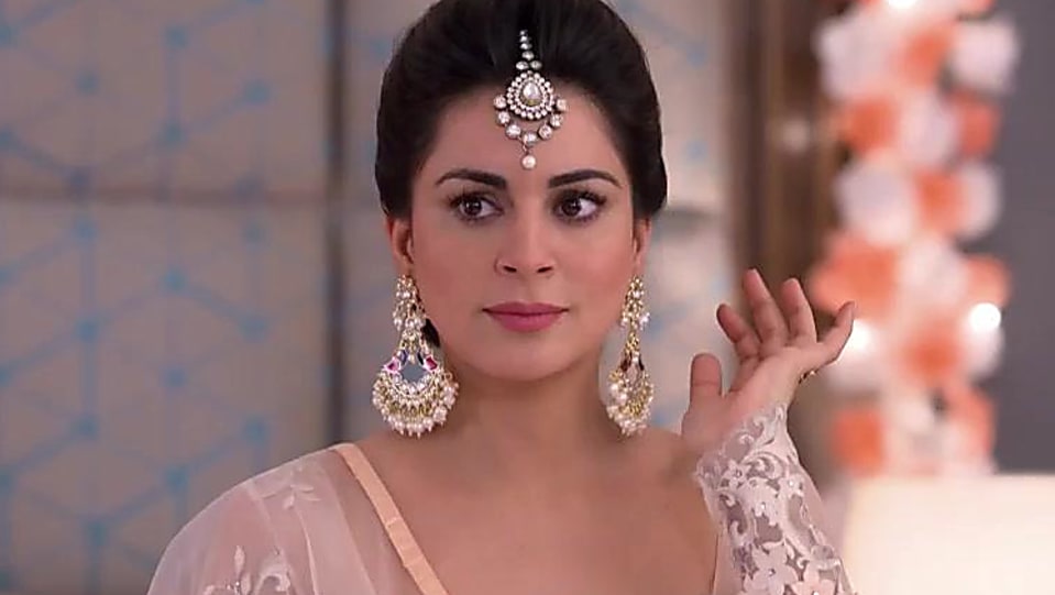 Take some jewellery inspiration from Kundali Bhagya Actress Shraddha Arya - 1