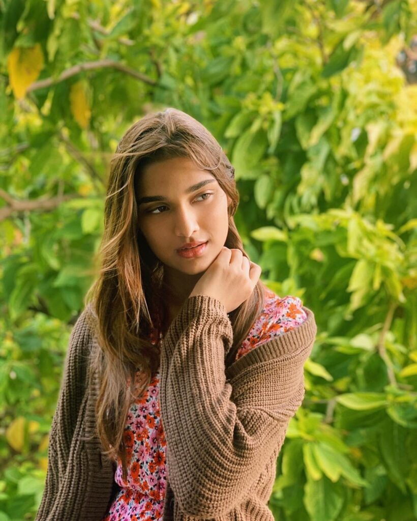 These Instagram Pictures Of Saiee Manjrekar Will ATTRACT You - 4