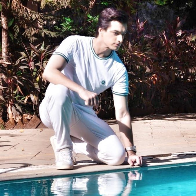 10 Mohsin Khan’s Casual Outfits to keep your style on point this summer - 4