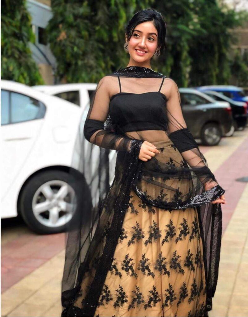 These pictures of Ashnoor Kaur prove she is one Television hottie - 2