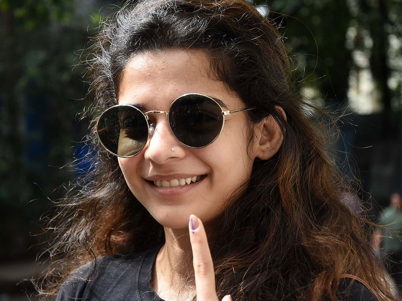 These pictures prove Mithila Balkar’s love for sunglasses - 1