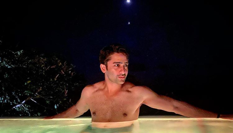 These Shaheer Sheikh Pool Pictures will make girls go crazy - 1