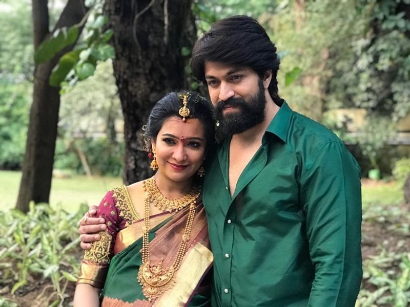 Yash And Radhika Pandit In Desi Or Western: Which Looks Better? - 1