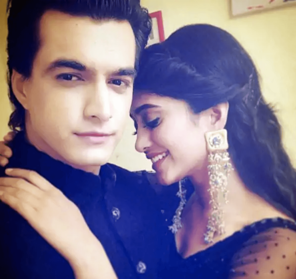 Yeh Rishta Kya Kehlata Hai: Shivangi Joshi and Mohsin Khan’s smiling candid pictures for fans - 6