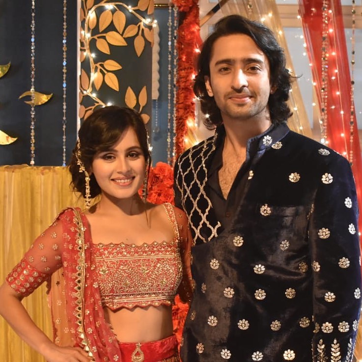 Yeh Rishtey Hai Pyaar Ke: Best Of Family Function Outfits Of Shaheer Sheikh and Rhea Sharma - 4