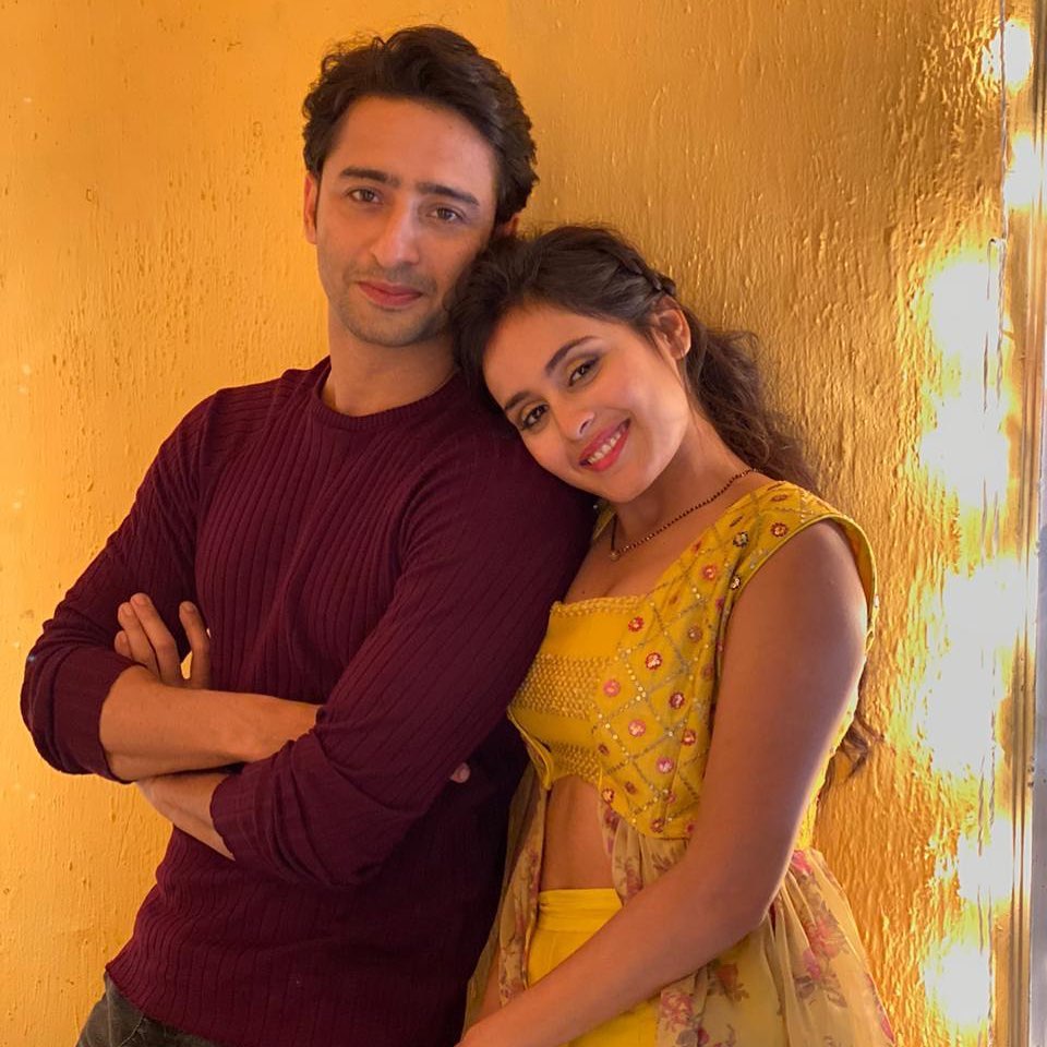 Yeh Rishtey Hai Pyaar Ke: Best Of Family Function Outfits Of Shaheer Sheikh and Rhea Sharma - 3