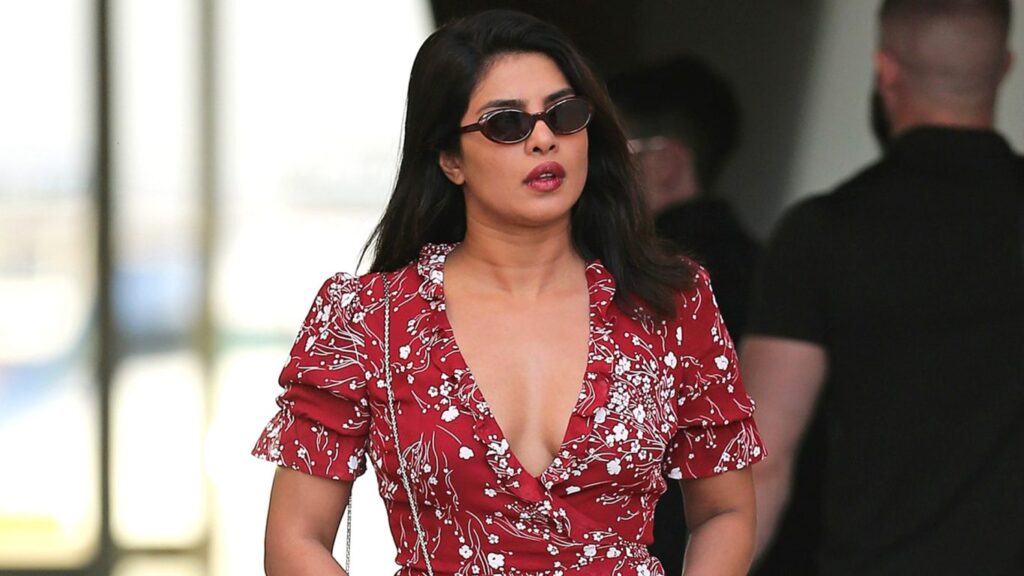 10 Awesome collection of Priyanka Chopra’s sunglasses! - 6