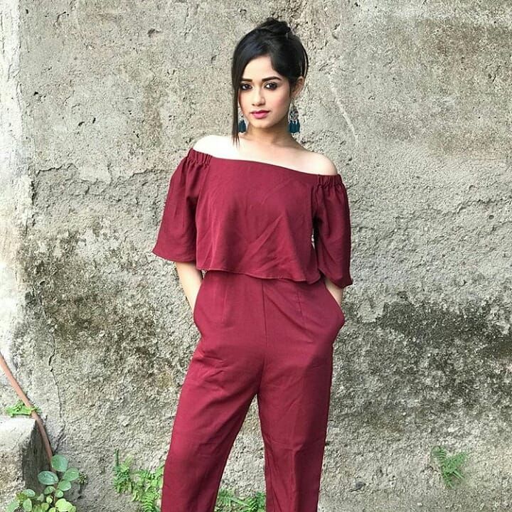 10 Pictures That Prove That Jannat Zubair Can Carry of Anything with Ease! - 0