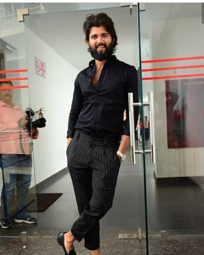 5 Looks To Steal From Allu Arjun And Vijay Deverakonda’s Wardrobe - 0