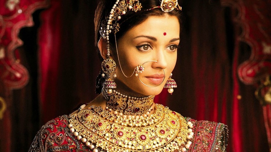 7 Best On-Screen Memorable Looks Of Aishwarya Rai Bachchan! - 4