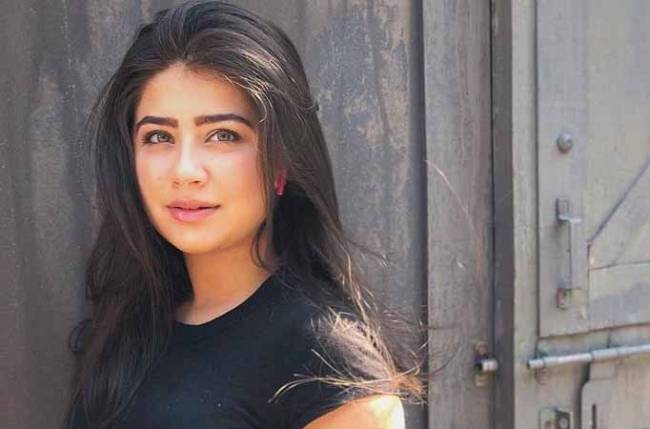 Aditi Bhatia’s casual no make-up look! - 0