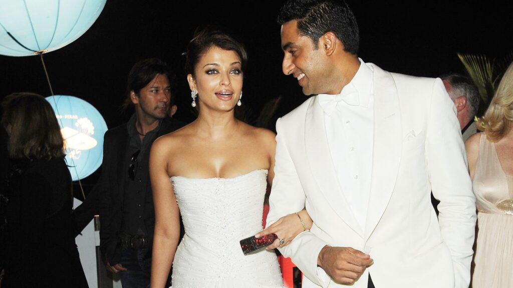 Times Aishwarya Rai Bachchan and Abhishek Bachchan Were #CoupleGoals - 5