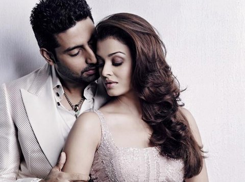 Aishwarya Rai Bachchan-Abhishek Bachchan 13th Wedding Anniversary: Checkout 13 Cute Moments - 10