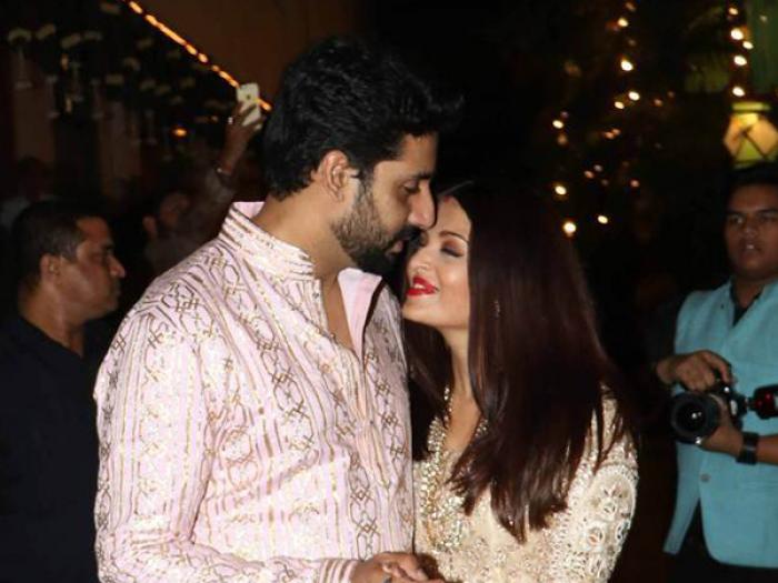 Aishwarya Rai Bachchan-Abhishek Bachchan 13th Wedding Anniversary: Checkout 13 Cute Moments - 6