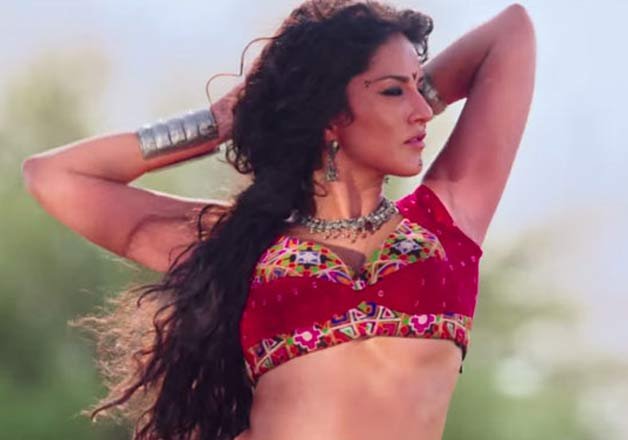 Aishwarya Rai Bachchan, Katrina Kaif, Anushka Sharma To Jacqueline Fernandez: Bollywood Celebrities Female Movie Characters Who Are Just Too Hot - 1