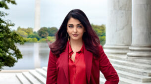 Aishwarya Rai Bachchan’s BIGGEST Fan Moments