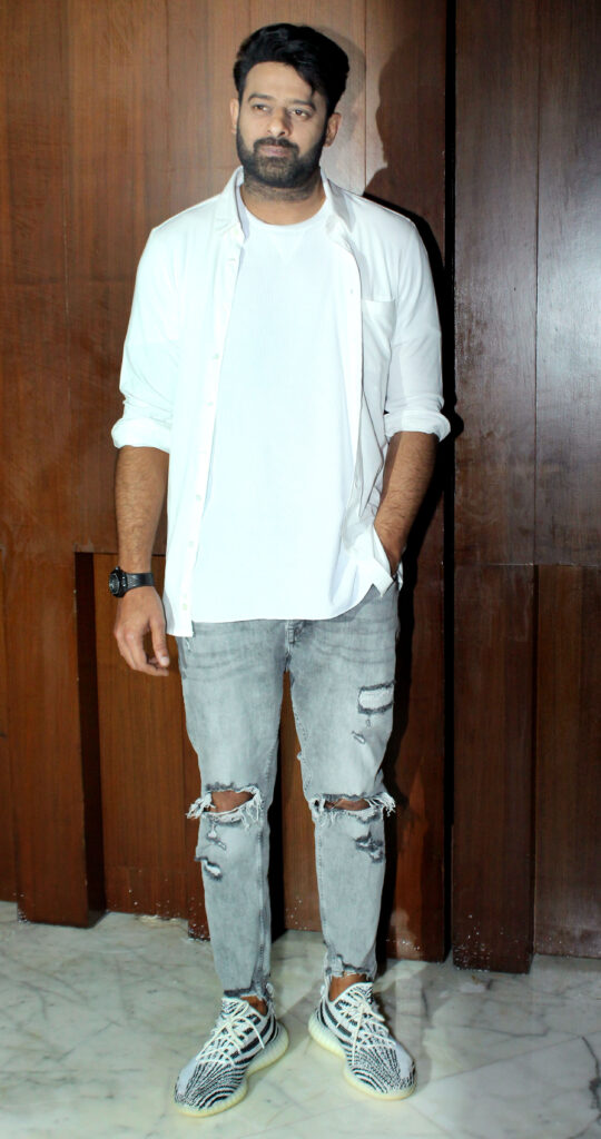 Allu Arjun, Prabhas, Yash, Vijay Deverakonda: 10 Best Dressed Casual Outfit Like A Pro! - 2