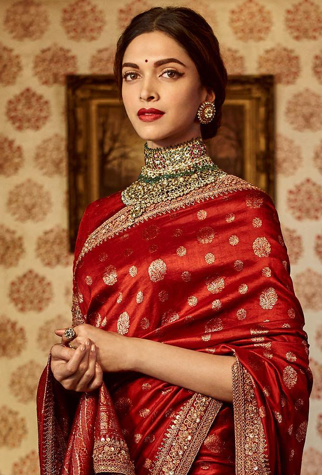 Anushka Sharma, Aishwarya Rai Bachchan, Kareena Kapoor Khan, Priyanka Chopra Jonas: 10 Times Bollywood celebs chose to wear Sabyasachi wedding outfits - 9