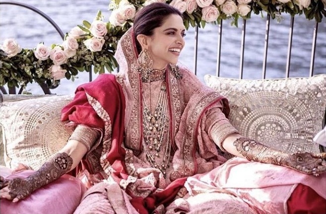 Anushka Sharma, Aishwarya Rai Bachchan, Kareena Kapoor Khan, Priyanka Chopra Jonas: 10 Times Bollywood celebs chose to wear Sabyasachi wedding outfits - 1