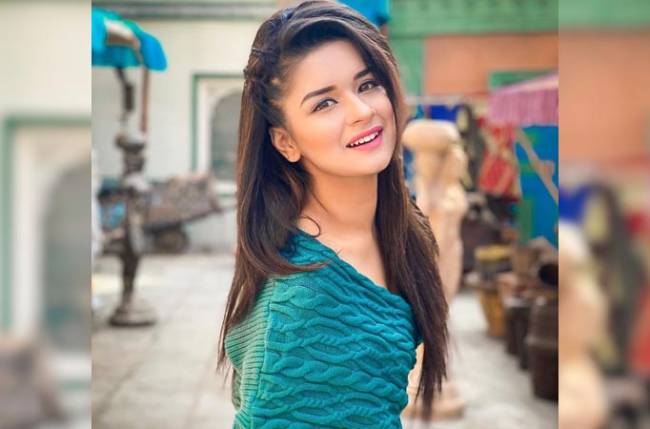 Are You Bored of Wearing the Regular Cuts and Styles? Take A Tip from Avneet Kaur’s Wardrobe - 2