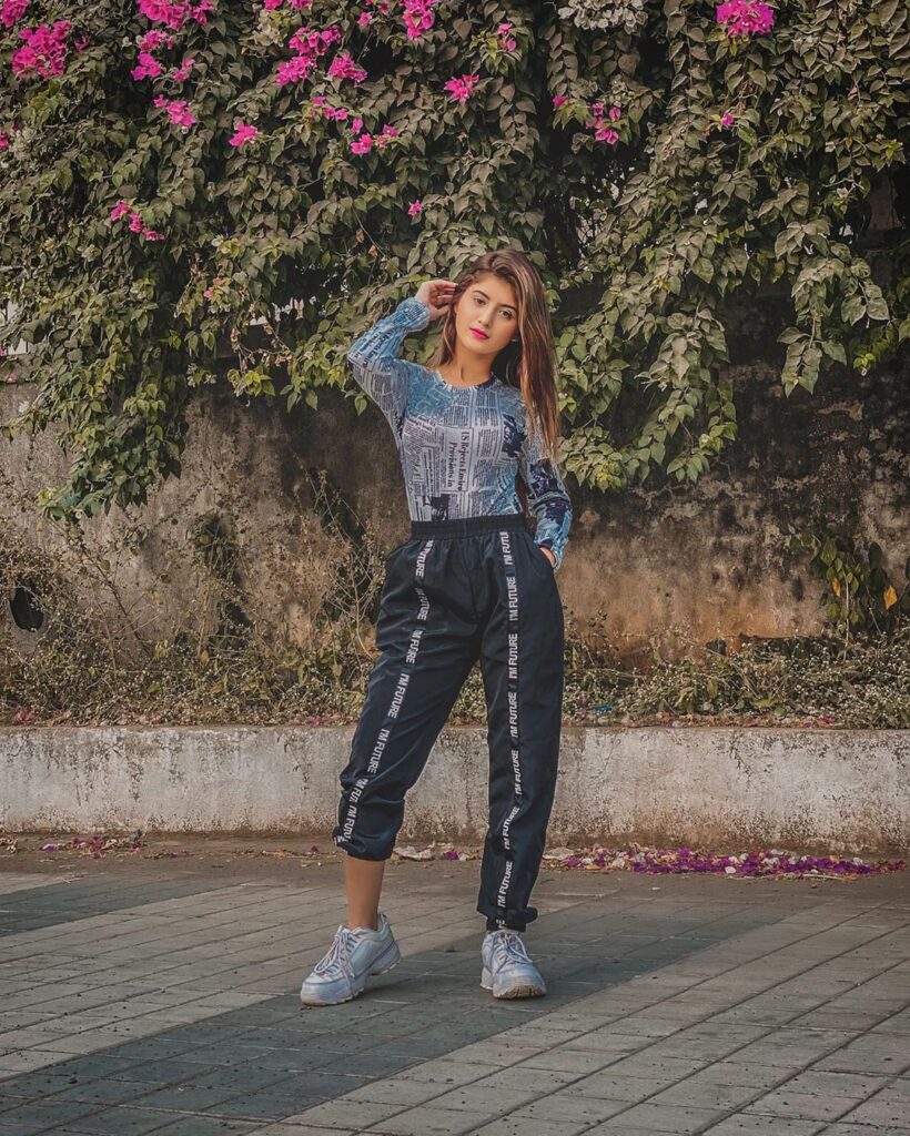 Arishfa Khan’s Casual Chic Look that is Pure Fashion Goals! - 1