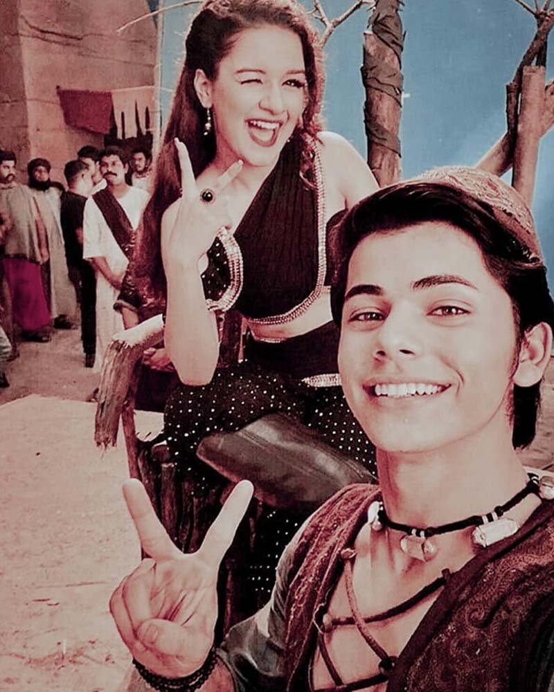 Avneet Kaur and Siddharth Nigam HILARIOUS MEMORIES caught on CAMERA - 1